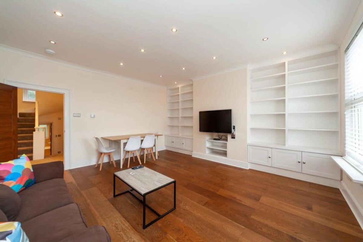 Spacious 2 Bedroom Maisonette In Stratford ลอนดอน ภายนอก รูปภาพ