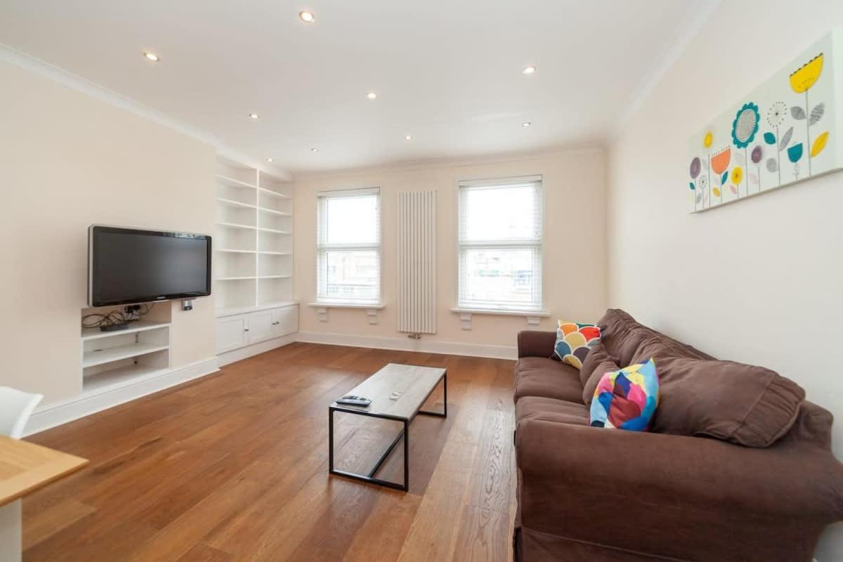 Spacious 2 Bedroom Maisonette In Stratford ลอนดอน ภายนอก รูปภาพ